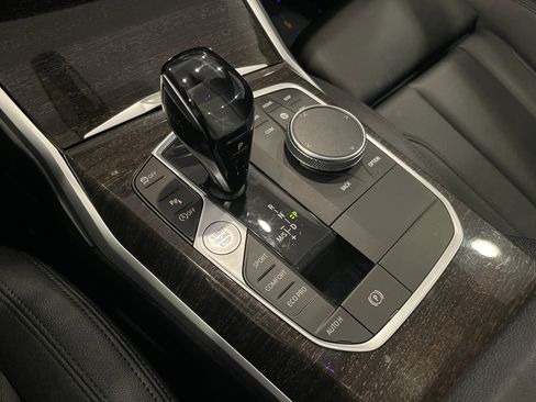 Used 2020 BMW 330i xDrive Sedan w/ Driving Assistance Package AWD/4WD image 18
