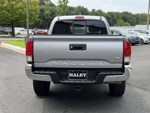 Used 2017 Toyota Tacoma TRD Off-Road w/ Tow Package AWD/4WD image 21