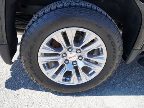 Used 2025 GMC Sierra 1500 Denali w/ Technology Package AWD/4WD image 44