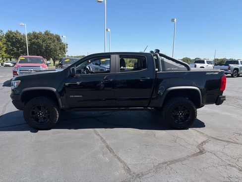Used 2018 Chevrolet Colorado ZR2 w/ ZR2 Midnight Special Edition AWD/4WD image 4