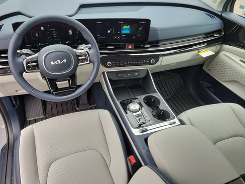 New 2026 Kia Carnival SX Prestige FWD image 9