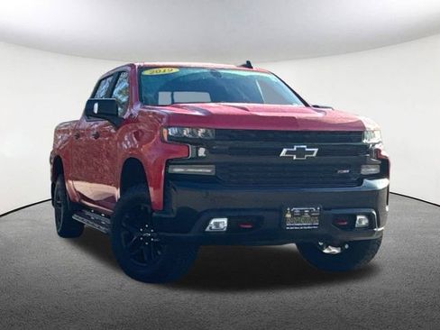 Used 2019 Chevrolet Silverado 1500 LT Trail Boss image 2