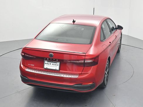 Used 2025 Volkswagen Jetta Sport FWD image 47