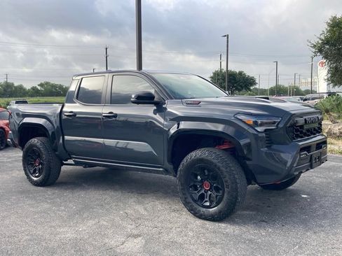 Used 2026 Toyota Tacoma TRD Pro AWD/4WD image 3