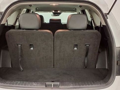 Used 2024 Kia Sorento S image 14