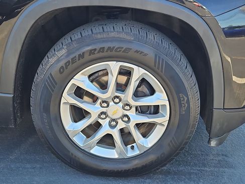Used 2018 Chevrolet Traverse LS AWD/4WD image 30