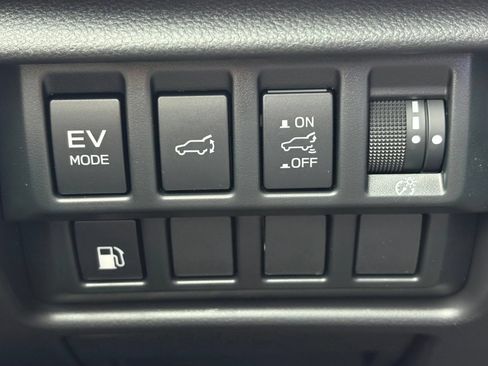 New 2026 Subaru Forester Touring AWD/4WD image 15