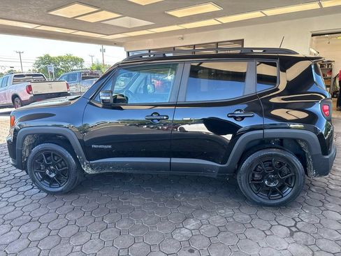 Used 2019 Jeep Renegade Altitude w/ Quick Order Package 2XM AWD/4WD image 9
