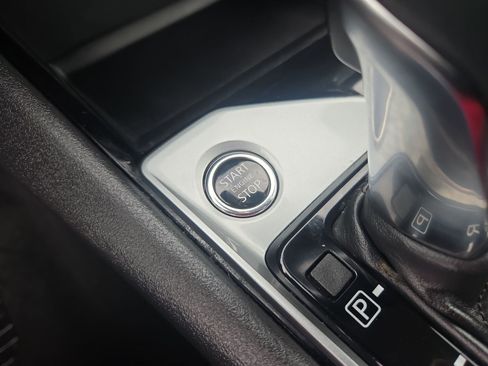 Used 2024 Nissan Altima 2.5 SV FWD image 18