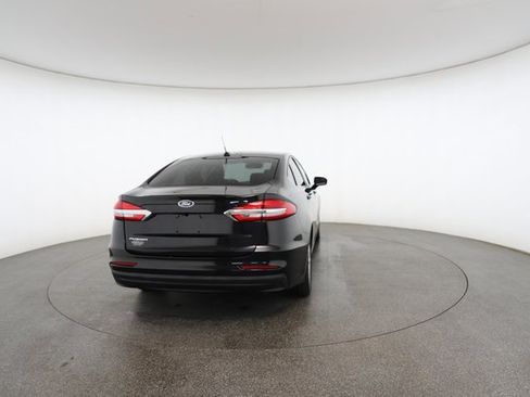 Used 2019 Ford Fusion S image 15