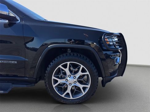 Used 2021 Jeep Grand Cherokee Limited image 23