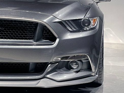 Used 2017 Ford Mustang GT w/ GT Performance Package RWD image 4