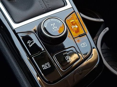 Certified 2025 Kia Sportage EX image 26
