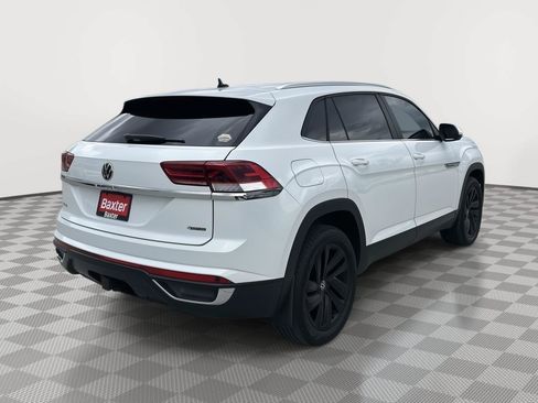 Used 2023 Volkswagen Atlas Cross Sport SE w/ Black Wheel Package AWD/4WD image 13