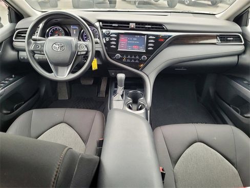 Used 2019 Toyota Camry LE image 16