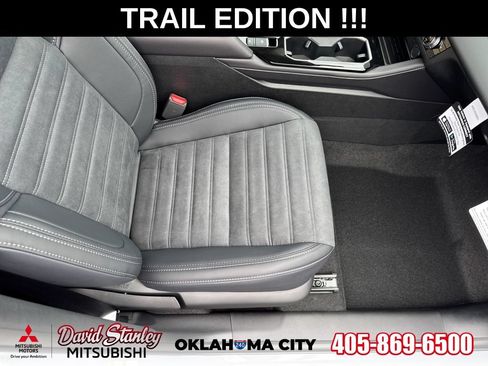 New 2026 Mitsubishi Outlander AWD image 25
