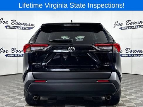 Used 2023 Toyota RAV4 LE AWD/4WD image 8