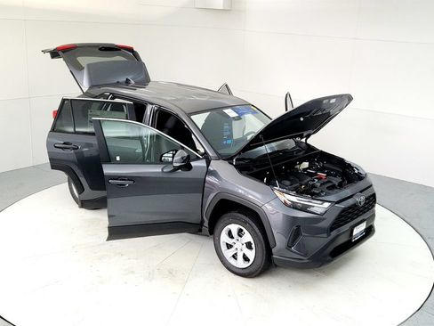 Certified 2025 Toyota RAV4 LE FWD image 20