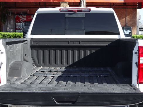 Used 2021 Chevrolet Silverado 2500 LTZ w/ LTZ Convenience Package image 8