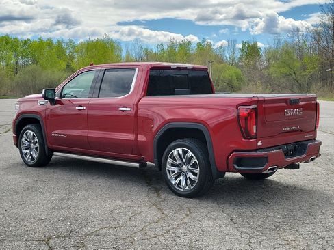 Used 2023 GMC Sierra 1500 Denali w/ Denali Reserve Package AWD/4WD image 7