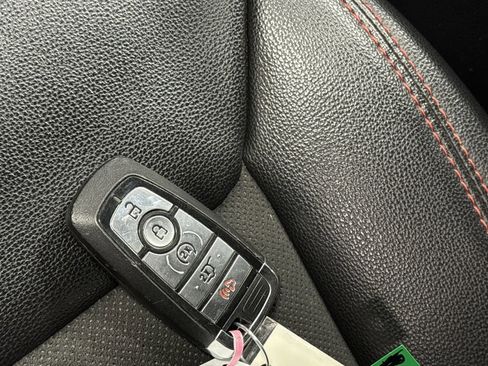 Used 2023 Ford Explorer ST-Line AWD/4WD image 27