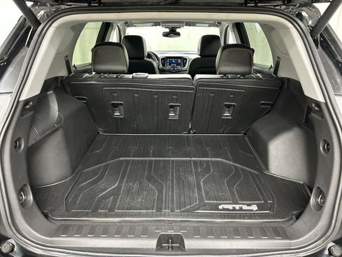 Used 2022 GMC Terrain AT4 w/ Infotainment Package II AWD/4WD image 22