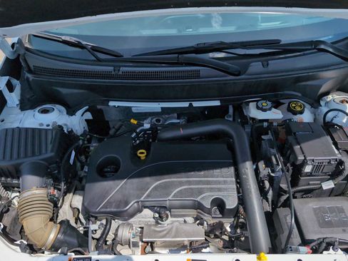 Used 2024 Chevrolet Equinox LT FWD image 28