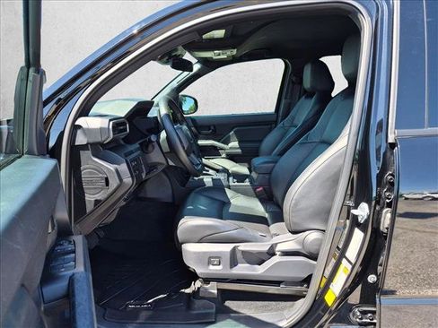 Used 2024 Toyota Tacoma SR RWD image 17