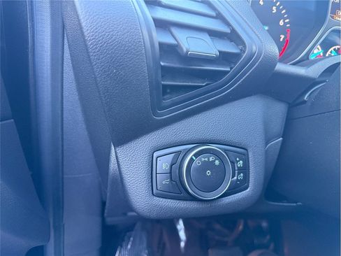 Used 2019 Ford Escape SEL AWD/4WD image 28