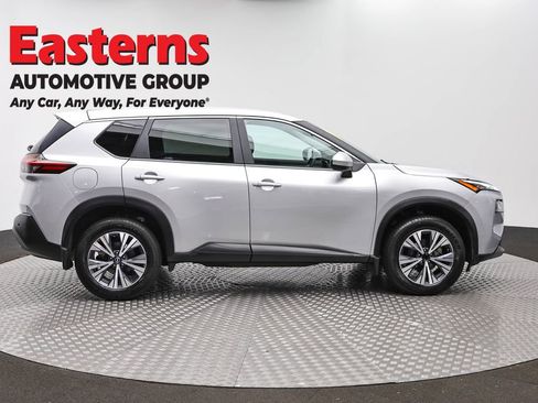 Used 2023 Nissan Rogue SV AWD/4WD image 4