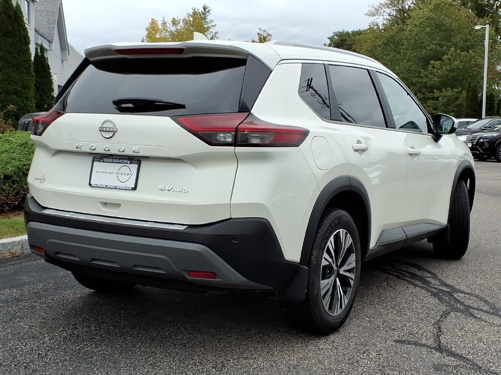 Certified 2023 Nissan Rogue SV w/ SV Premium B Package AWD/4WD image 3