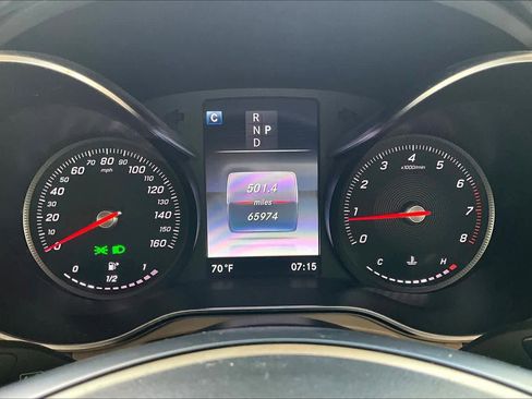 Used 2019 Mercedes-Benz GLC 300 image 25