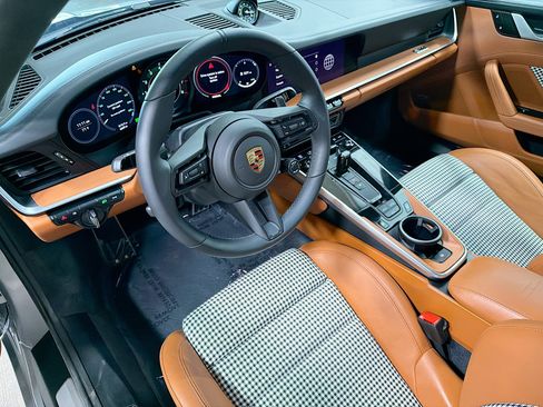 Used 2024 Porsche 911 Turbo image 4