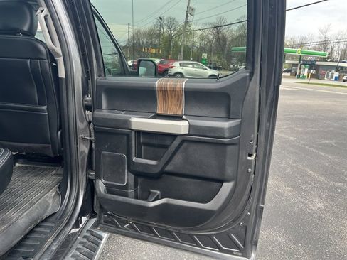 Used 2018 Ford F150 Lariat AWD/4WD image 36