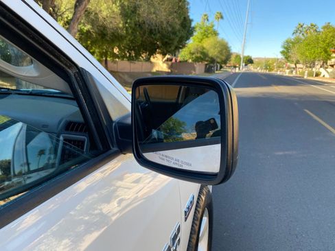 Used 2016 RAM 1500 Express image 9