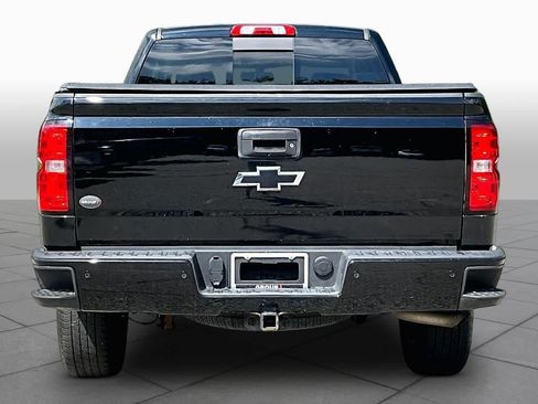 Used 2017 Chevrolet Silverado 1500 LT w/ Midnight Edition AWD/4WD image 5