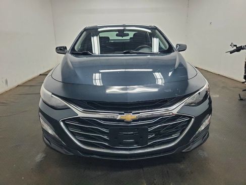 Used 2020 Chevrolet Malibu LT image 2