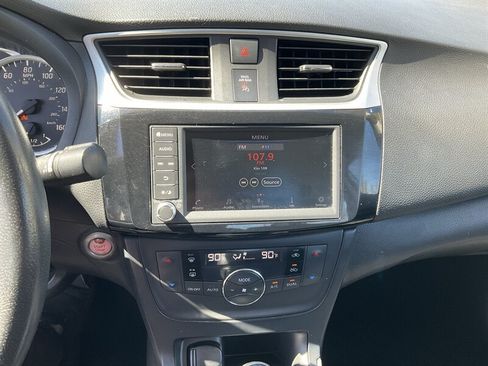 Used 2019 Nissan Sentra SV FWD image 31