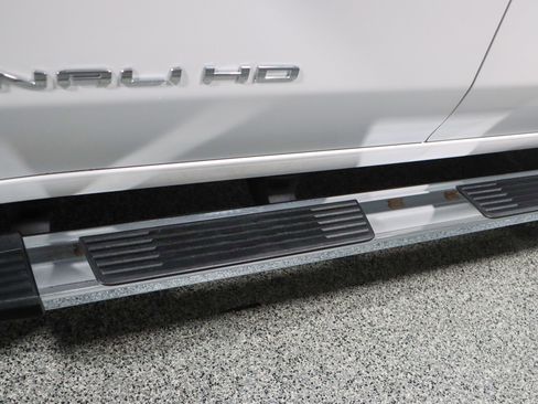 Used 2023 GMC Sierra 2500 Denali w/ Denali Ultimate Package image 12