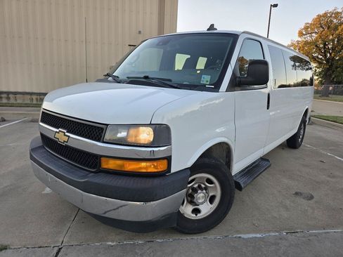 Used 2018 Chevrolet Express 3500 LT w/ LT Preferred Equipment Group RWD image 1