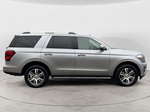 Used 2023 Ford Expedition Limited image 6