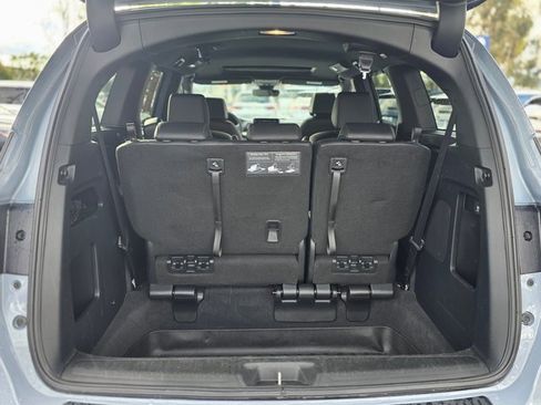 Used 2023 Honda Odyssey Sport image 11