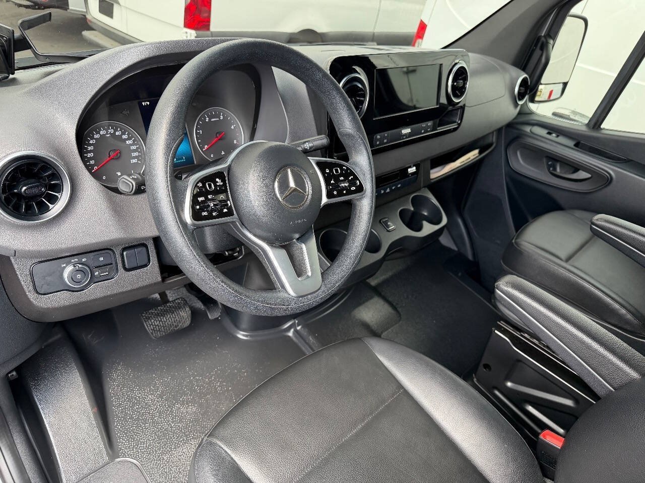 Used 2022 Mercedes-Benz Sprinter 4500 w/ Parking Package image 21