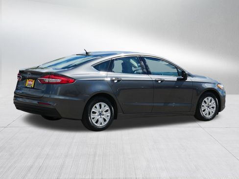 Used 2019 Ford Fusion S FWD image 7
