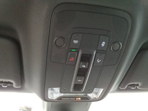 Certified 2025 Audi Q3 2.0T Premium w/ Convenience Package image 18