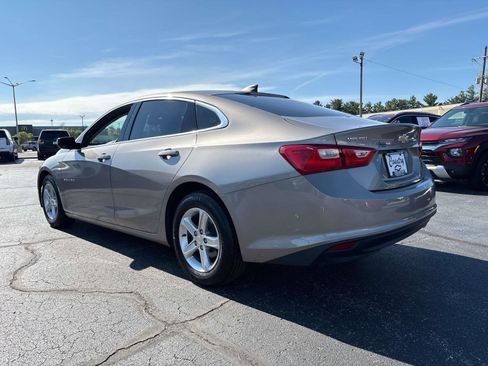 Used 2022 Chevrolet Malibu LS image 3