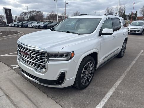 Used 2020 GMC Acadia Denali w/ Trailering Package image 4