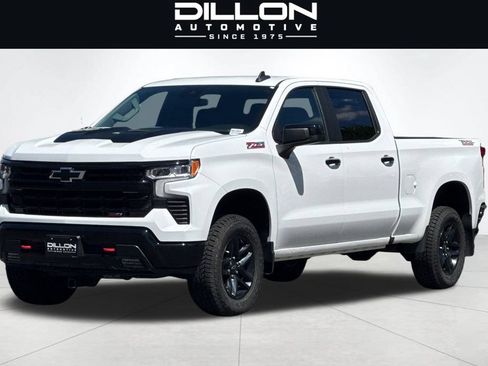 Used 2022 Chevrolet Silverado 1500 LT Trail Boss w/ Protection Package AWD/4WD image 8