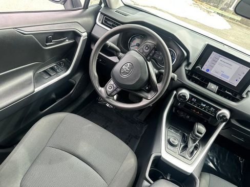 Used 2024 Toyota RAV4 LE image 18
