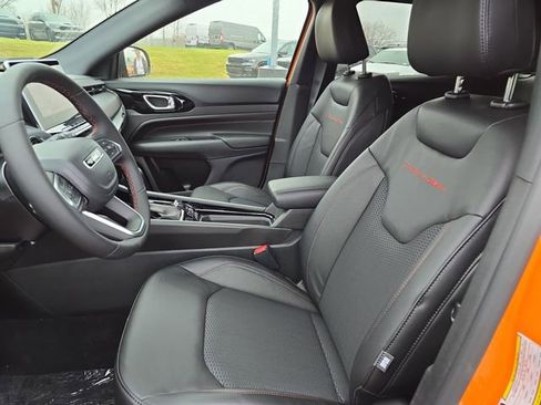 New 2026 Jeep Compass Trailhawk w/ Sun, Sound & Navigation Group image 8